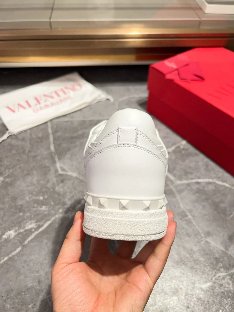 EyeCatching Vxlxntino Sneakers 233065