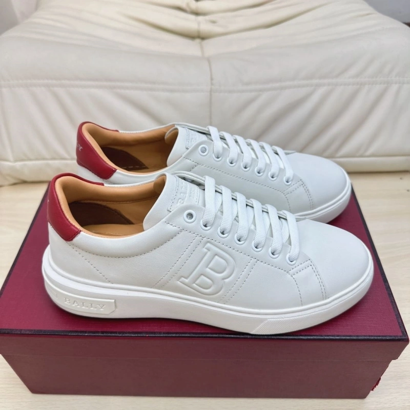 Lightweight Bxrbxrry Sneakers 115545
