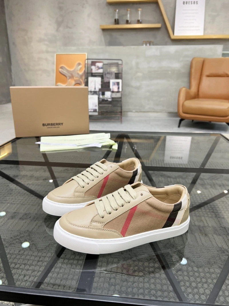 GoAnywhere Bxrbxrry Sneakers 115559