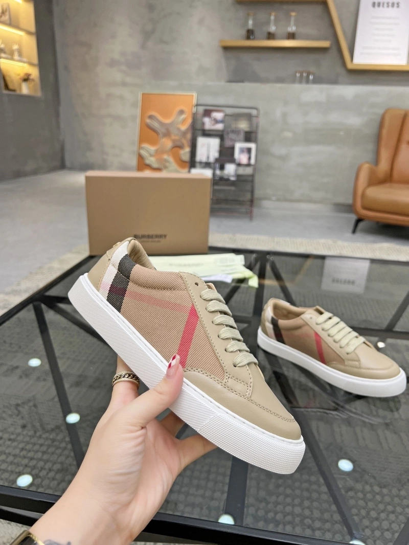 GoAnywhere Bxrbxrry Sneakers 115559