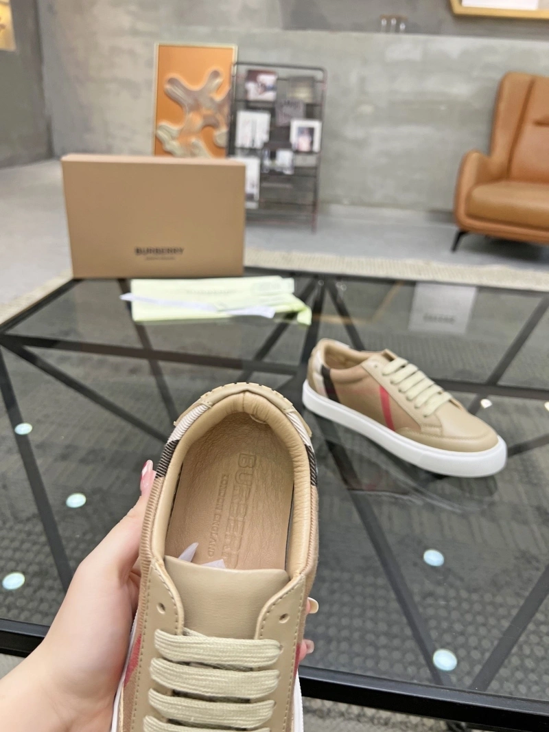 GoAnywhere Bxrbxrry Sneakers 115559
