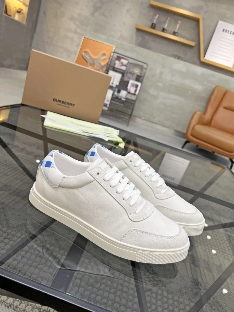 Minimalist Bxrbxrry Sneakers 115558