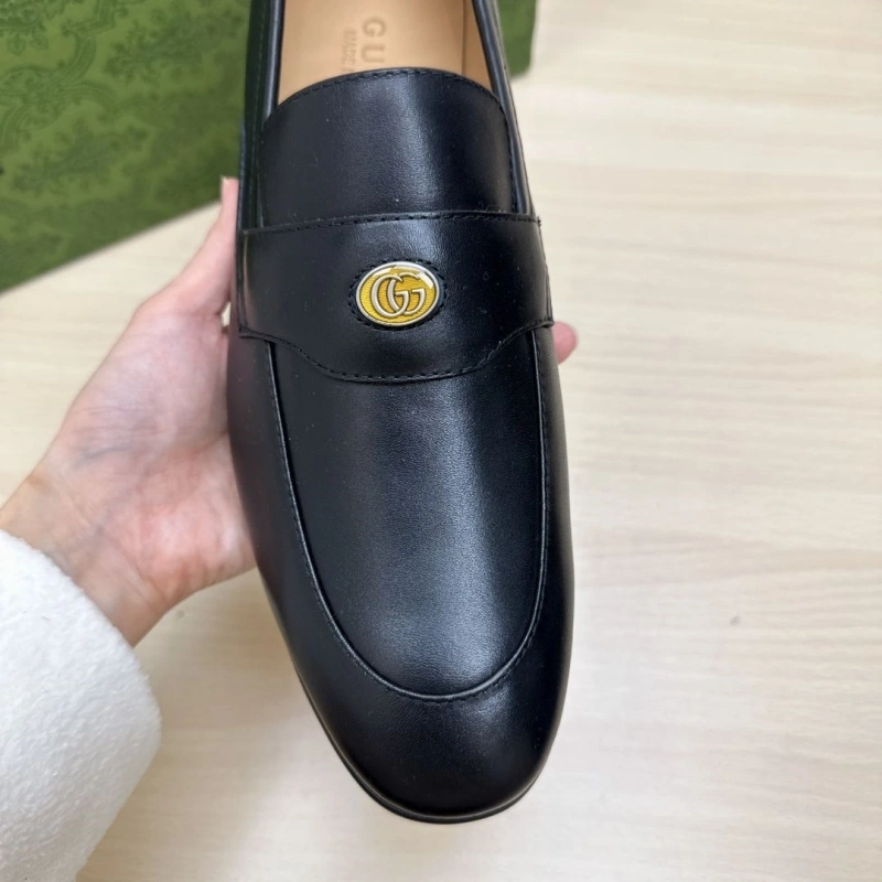 Vibrant Gxccx Leather Shoes 165857