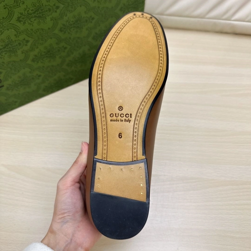 Compact Gxccx Leather Shoes 165859