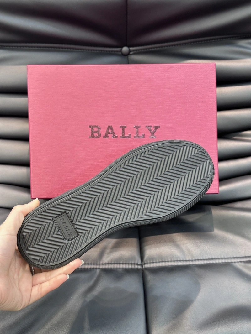 ModernLook Bxrbxrry Sneakers 115543