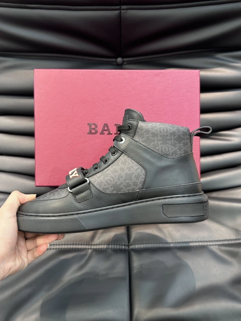 Practical Bxrbxrry Sneakers 115536