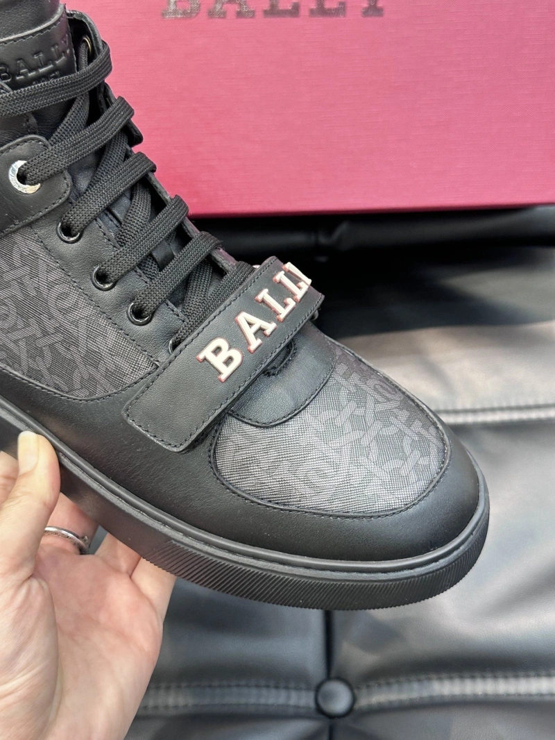 Practical Bxrbxrry Sneakers 115536