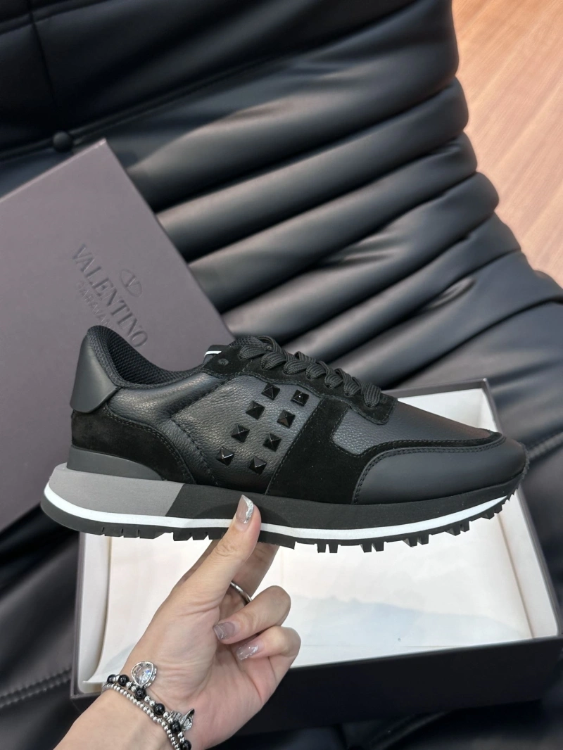 Durable Vxlxntino Sneakers 233058