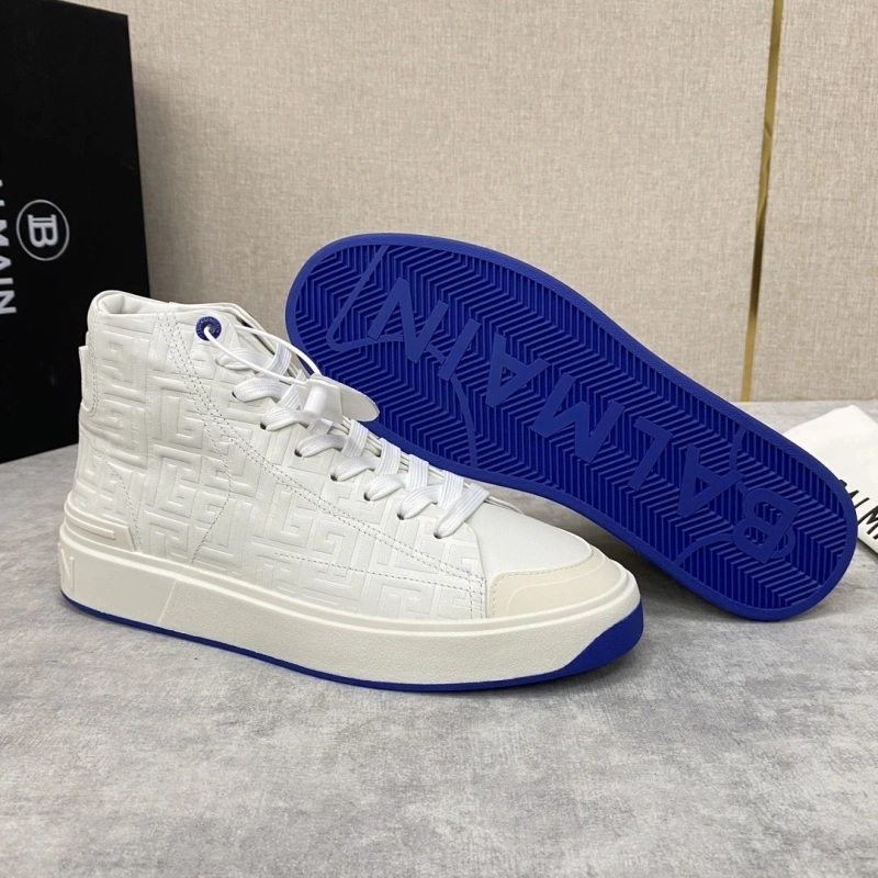 Versatile Othxr Sneakers 216928
