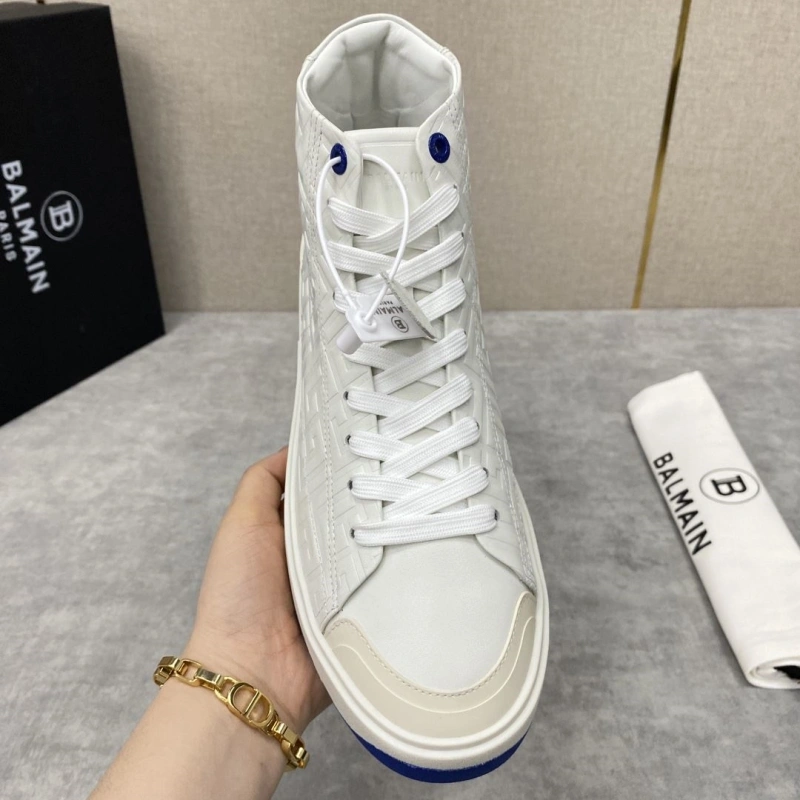 Versatile Othxr Sneakers 216928