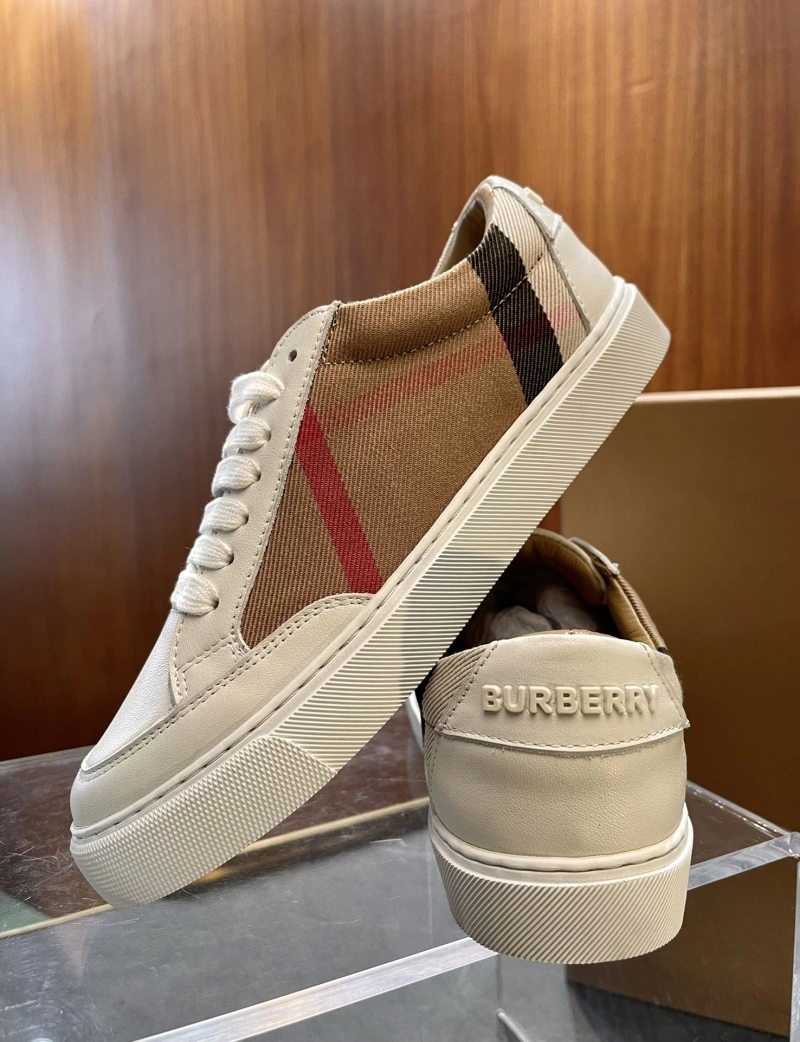 Modern Bxrbxrry Sneakers 115534