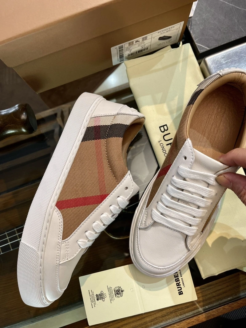 Modern Bxrbxrry Sneakers 115534
