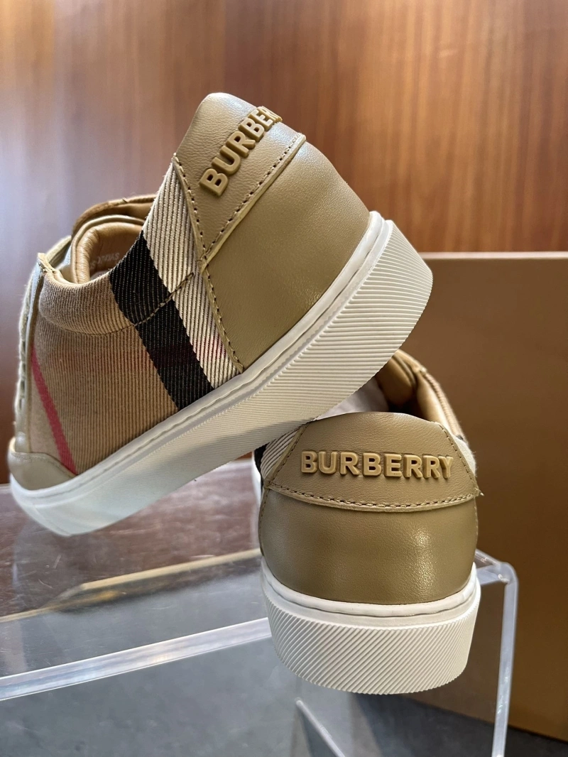Modern Bxrbxrry Sneakers 115534