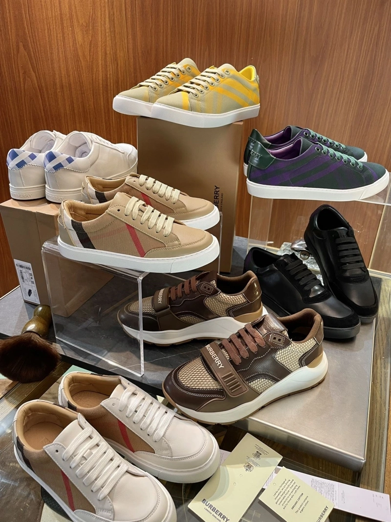 GoAnywhere Bxrbxrry Sneakers 115525