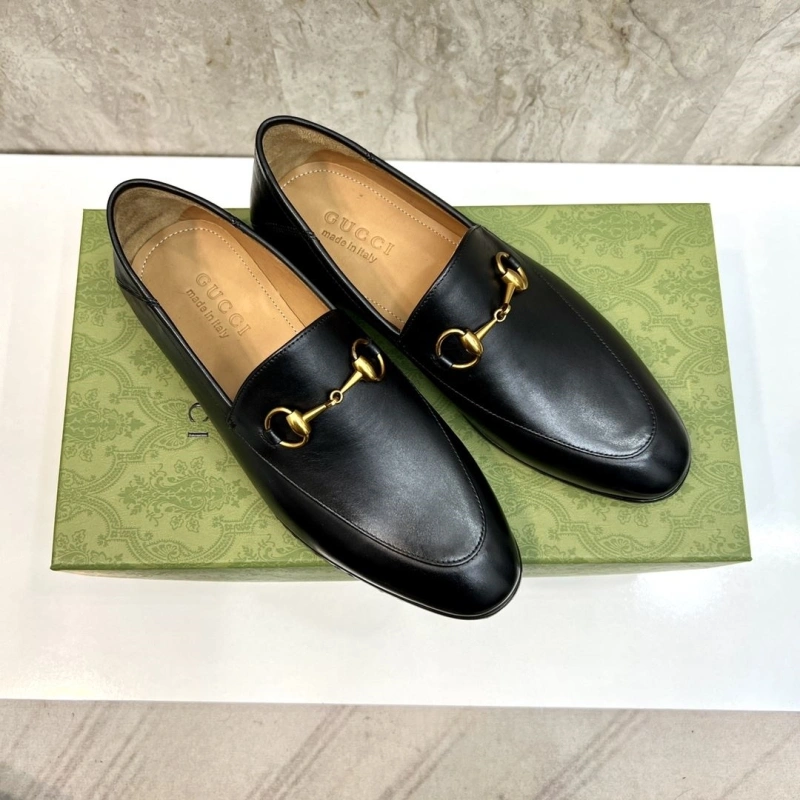 Trendsetting Gxccx Leather Shoes 165840