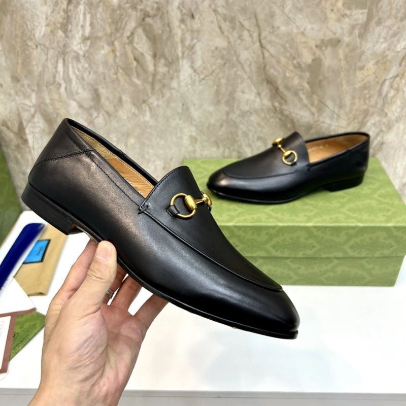 Trendsetting Gxccx Leather Shoes 165840