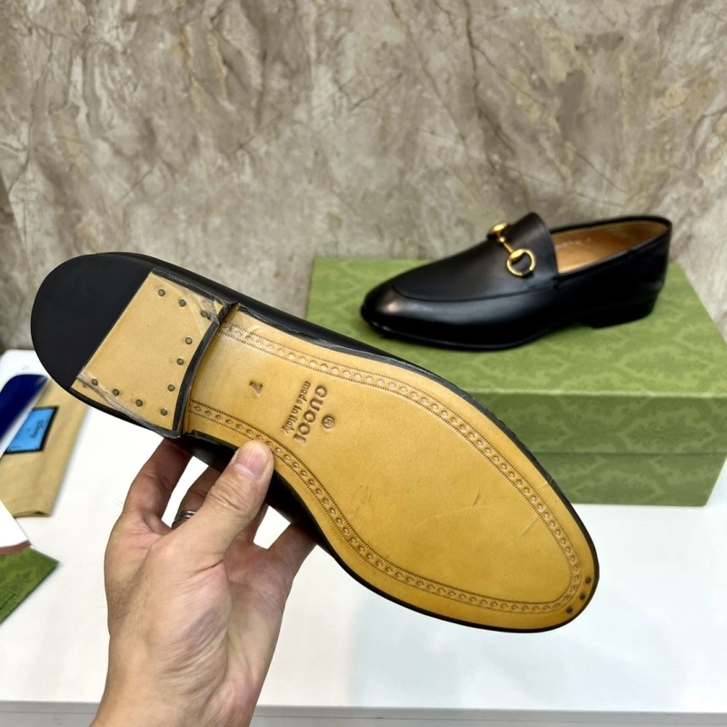 Trendsetting Gxccx Leather Shoes 165840