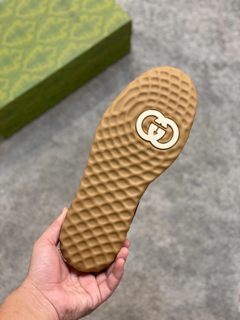 Gxccx Sneakers EyeCatching 166316