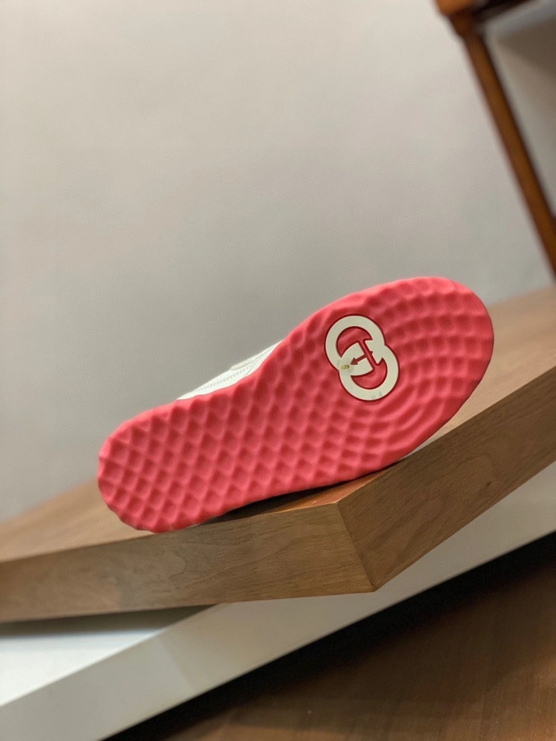 Reliable Gxccx Sneakers 166310