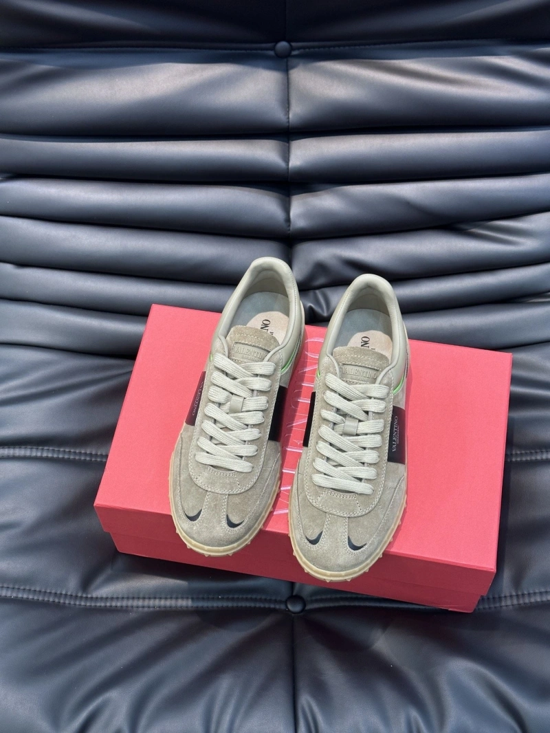 Unique Vxlxntino Sneakers 233051