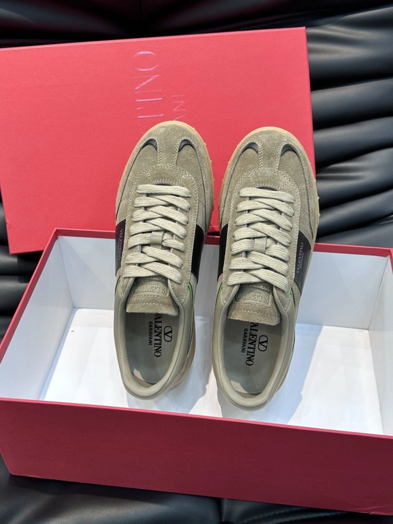 Unique Vxlxntino Sneakers 233051