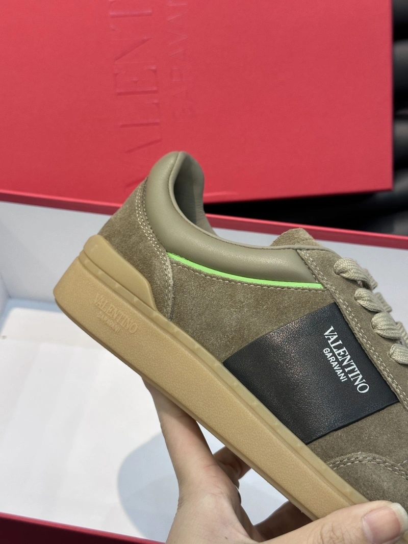 Unique Vxlxntino Sneakers 233051