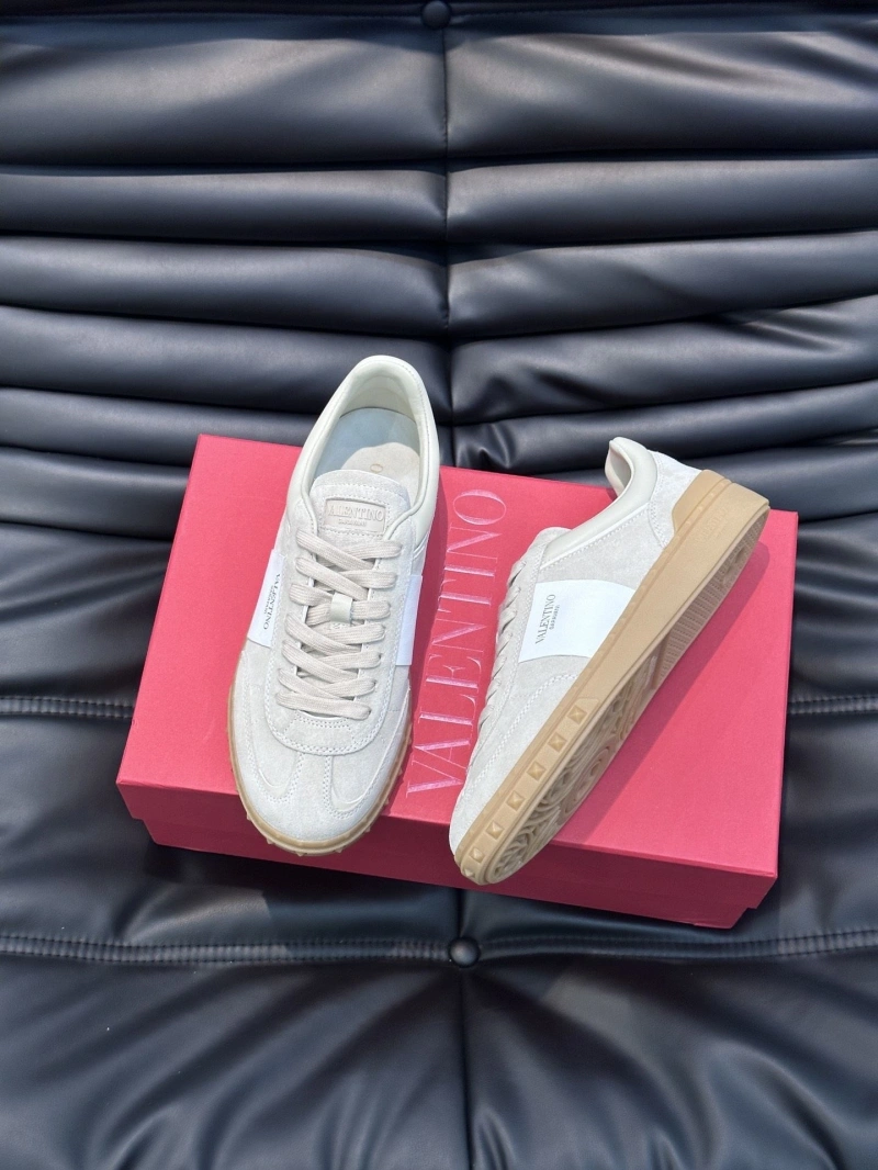 Vibrant Vxlxntino Sneakers 233067