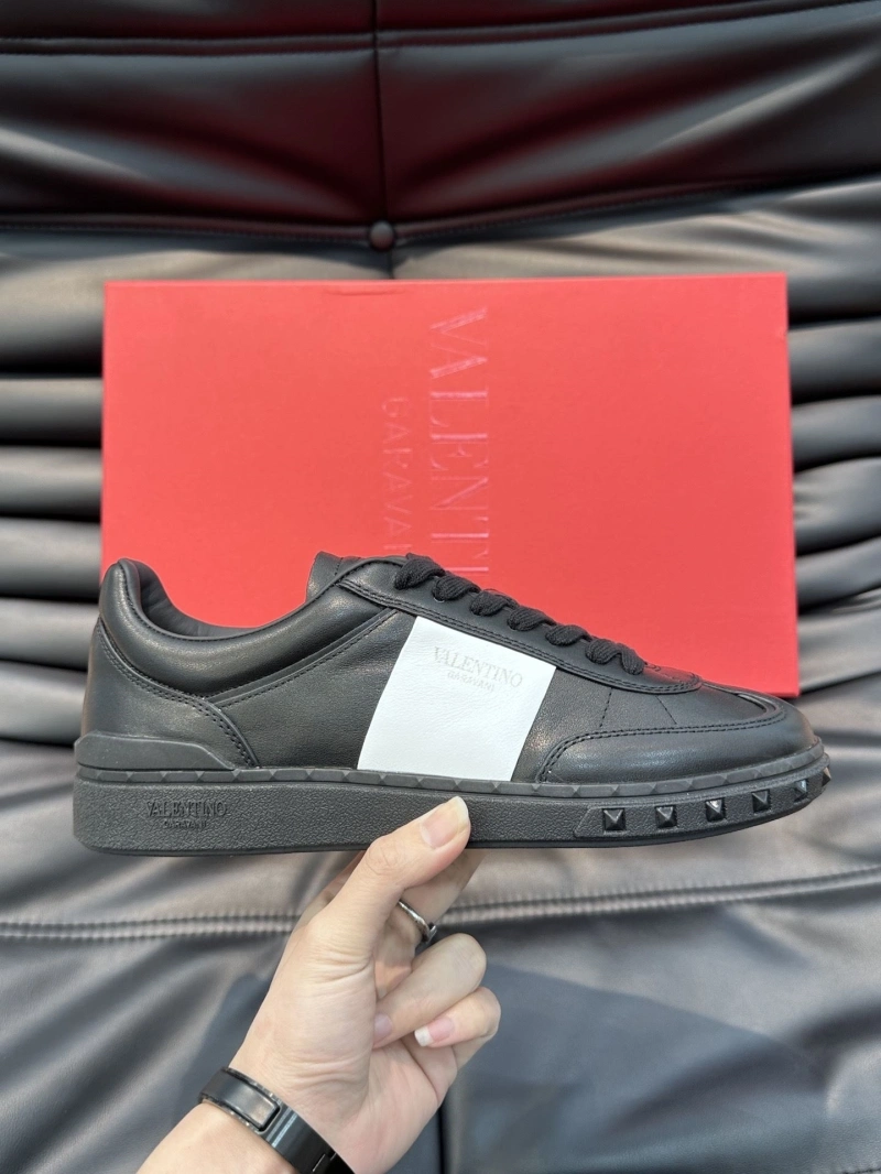 Refined Vxlxntino Sneakers 233036