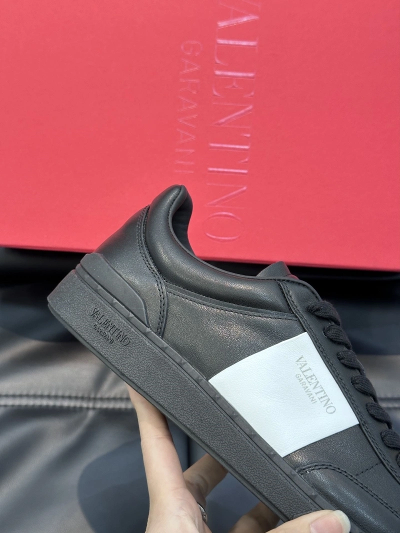 Refined Vxlxntino Sneakers 233036