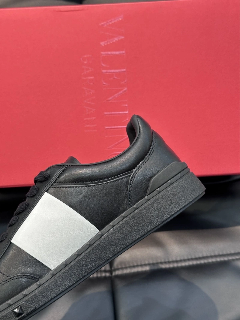 Refined Vxlxntino Sneakers 233036