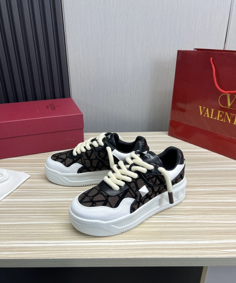 Unique Vxlxntino Sneakers 233033