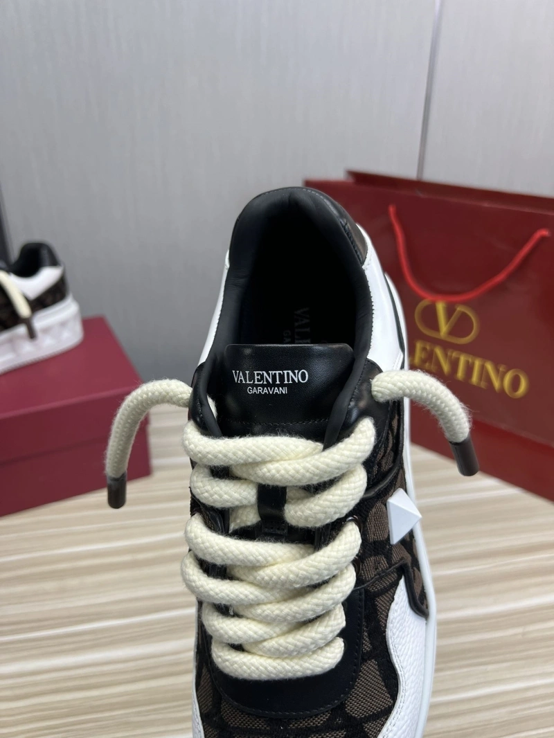 Unique Vxlxntino Sneakers 233033