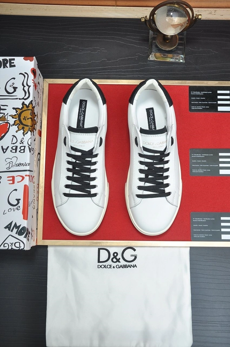 Dolce & Gabbana Sneakers Elegant 146681