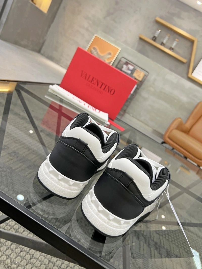Classic Vxlxntino Sneakers 233018