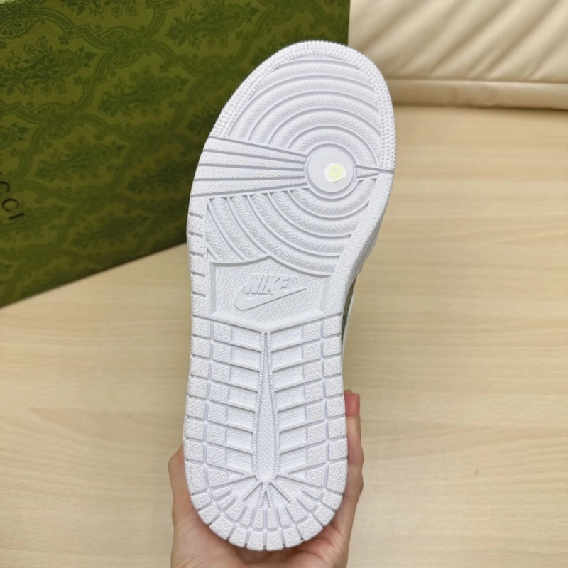 Sophisticated Gxccx Sneakers 166283