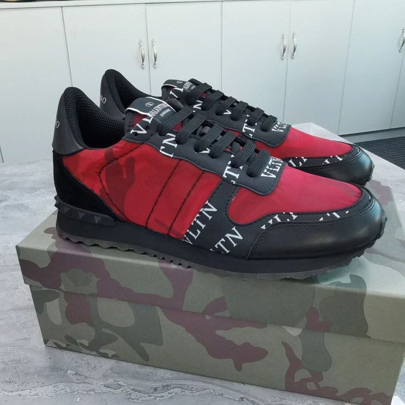 Cozy Vxlxntino Sneakers 233010