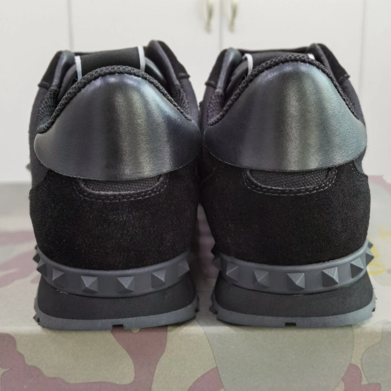 Vibrant Vxlxntino Sneakers 232997