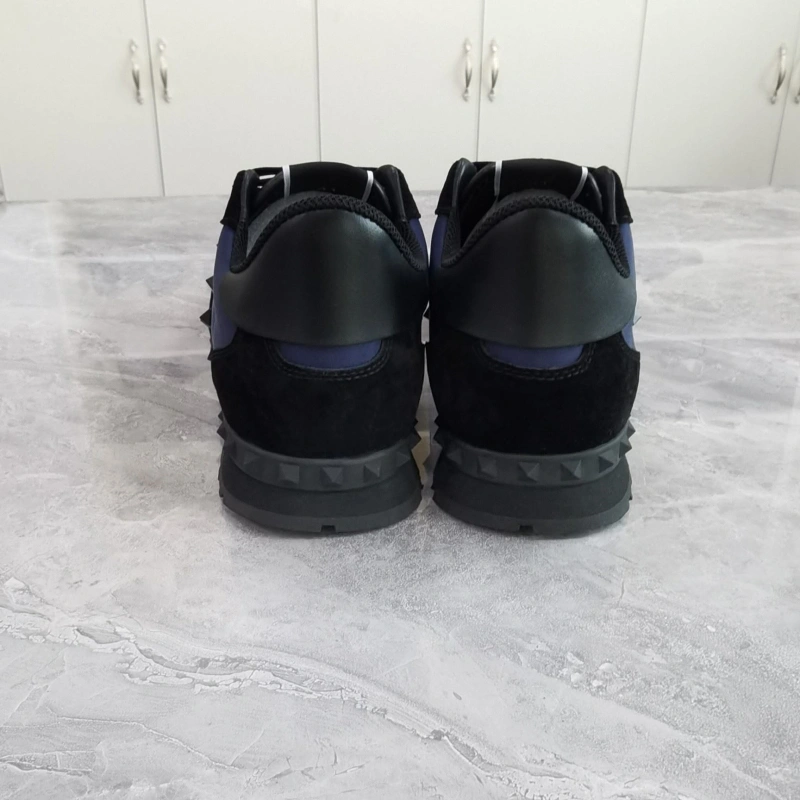 Versatile Vxlxntino Sneakers 232993