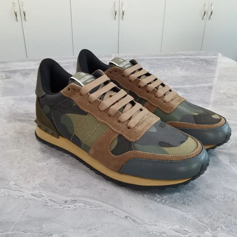 Unique Vxlxntino Sneakers 232982
