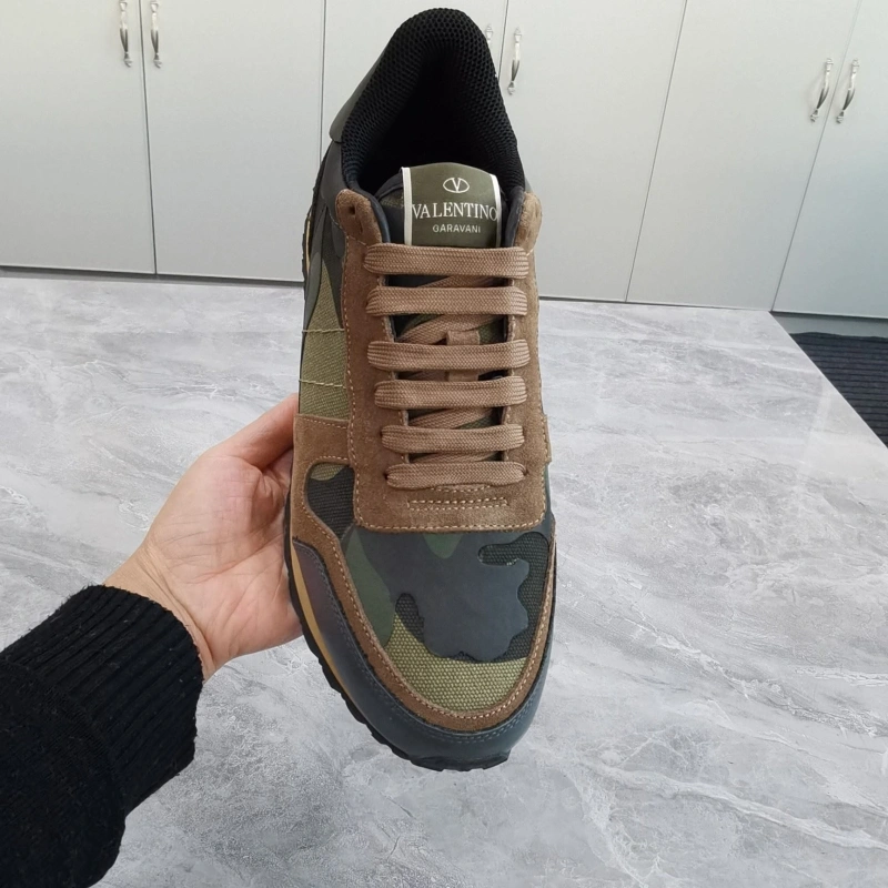 Unique Vxlxntino Sneakers 232982