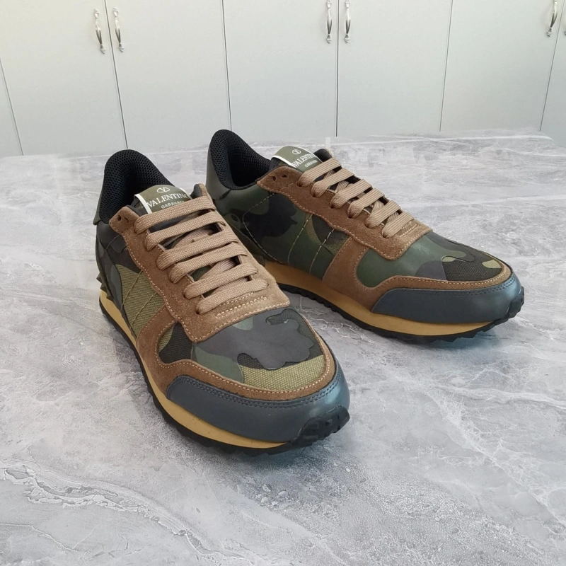 Unique Vxlxntino Sneakers 232982
