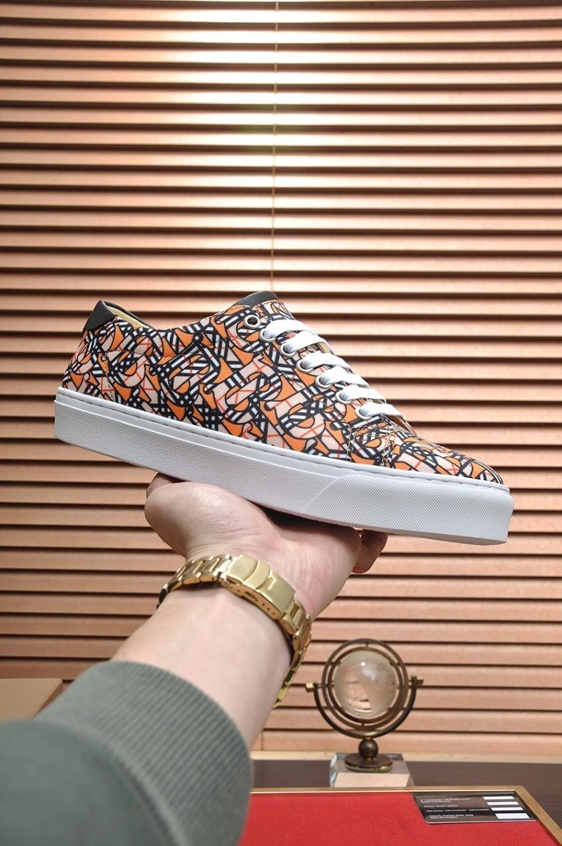 Timeless Bxrbxrry Sneakers 115524