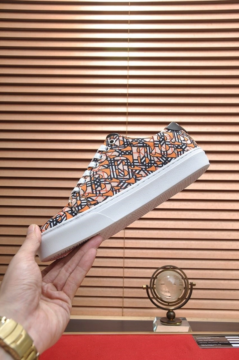 Timeless Bxrbxrry Sneakers 115524