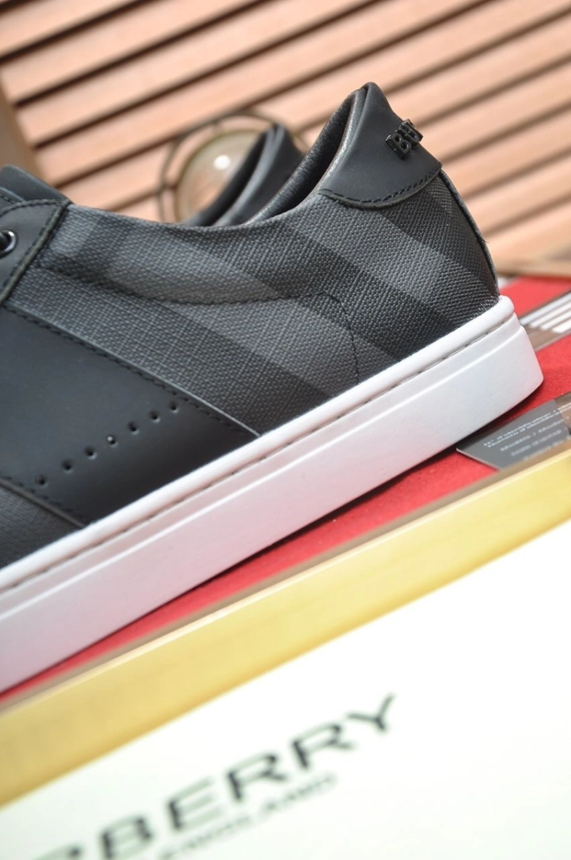 AllSeason Bxrbxrry Sneakers 115518