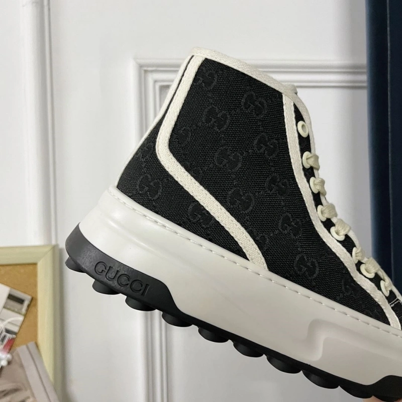 Comfortable Gxccx Sneakers 166253