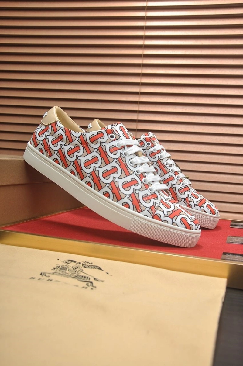 Elegant Bxrbxrry Sneakers 115512