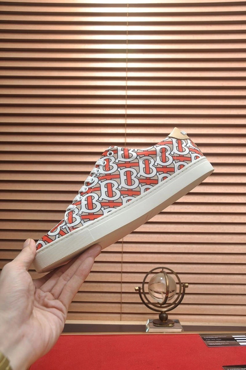 Elegant Bxrbxrry Sneakers 115512