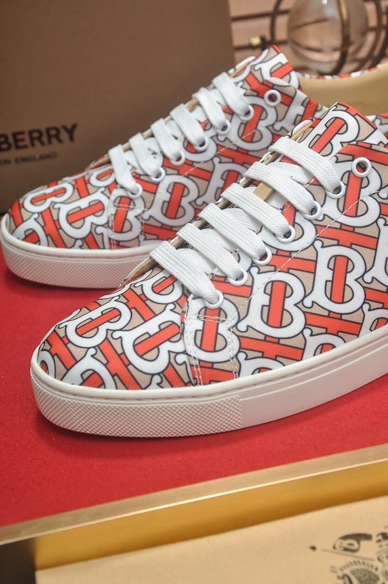 Elegant Bxrbxrry Sneakers 115512