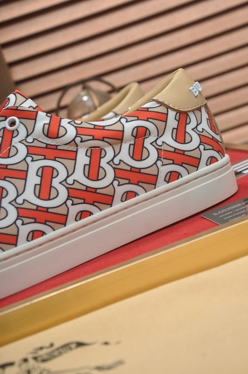 Elegant Bxrbxrry Sneakers 115512