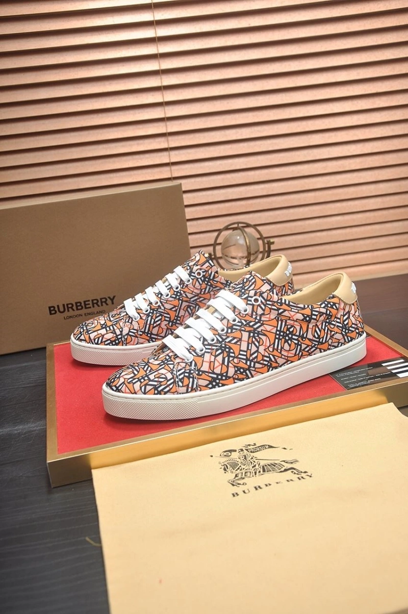 Minimalist Bxrbxrry Sneakers 115514
